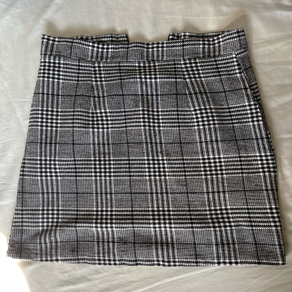 Plaid Skirt - Size L